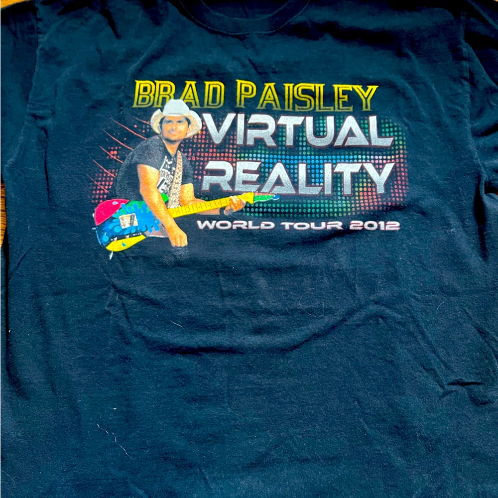 Brad Paisley, 2012 concert to our T-shirt large